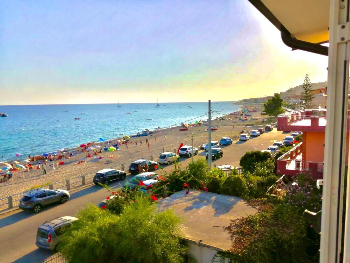 Villa Tripepi Бова Марина Екстериор снимка